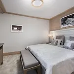 Appartement 3P Au Coeur De Courchevel, Proche Commerces Et Pistes, Parking Inclus - Fr-1-562-10